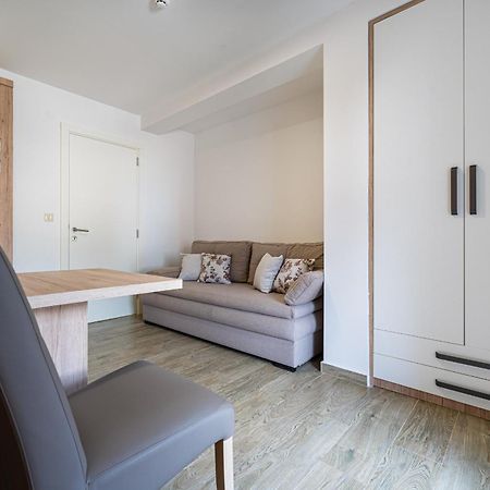 Studio Apartments Marea 2 Budva Bilik gambar